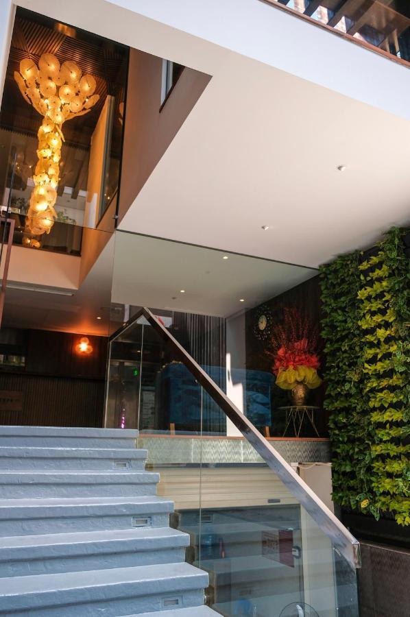 Signature Boutique Hotel Ho-Chi-Minh-Stadt Exterior foto